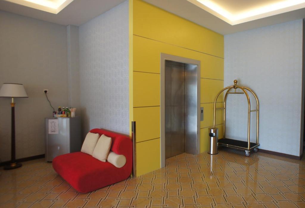 Hotel Zamburger Bukit Indah Johor Bahru Eksteriør bilde