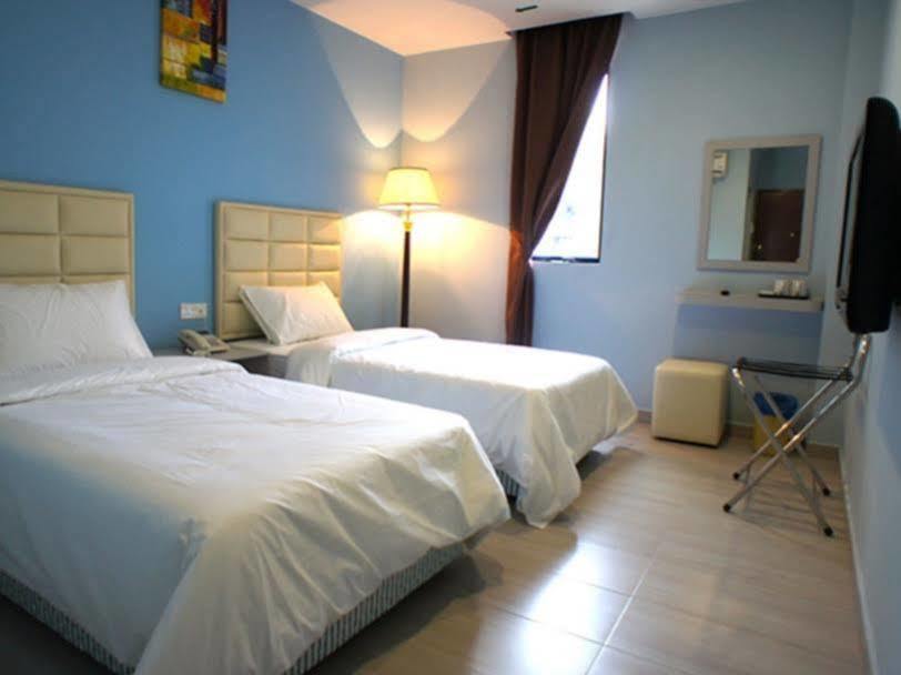 Hotel Zamburger Bukit Indah Johor Bahru Eksteriør bilde